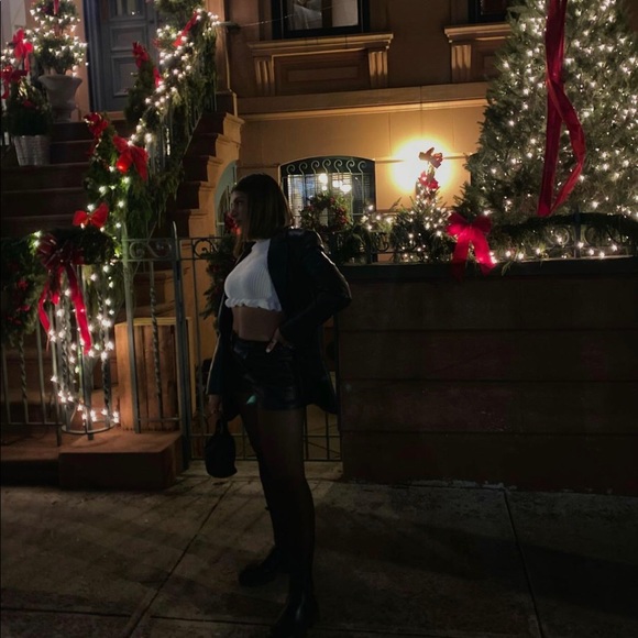 Beautiful NWT Missguided black leather shorts  🖤 - Picture 3 of 10